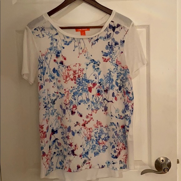 ❤️3 for $25❤️ Floral print Tshirt - Picture 1 of 2